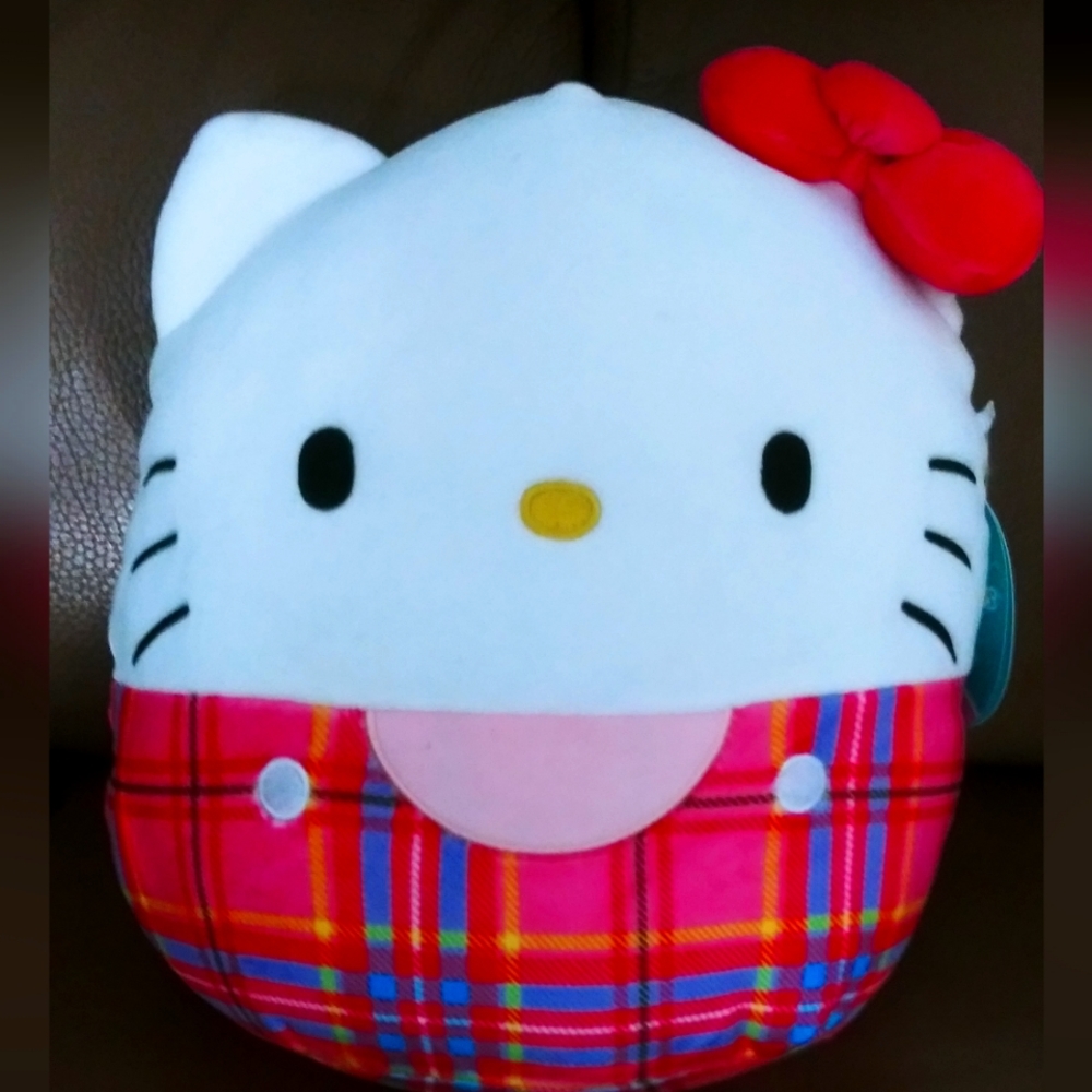 SALE! Christmas Limited edition Hello Kitty Squishmallow💥💥💥